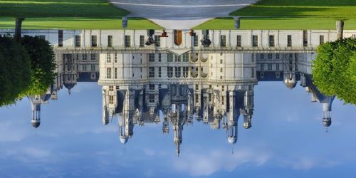 upside-down-castle